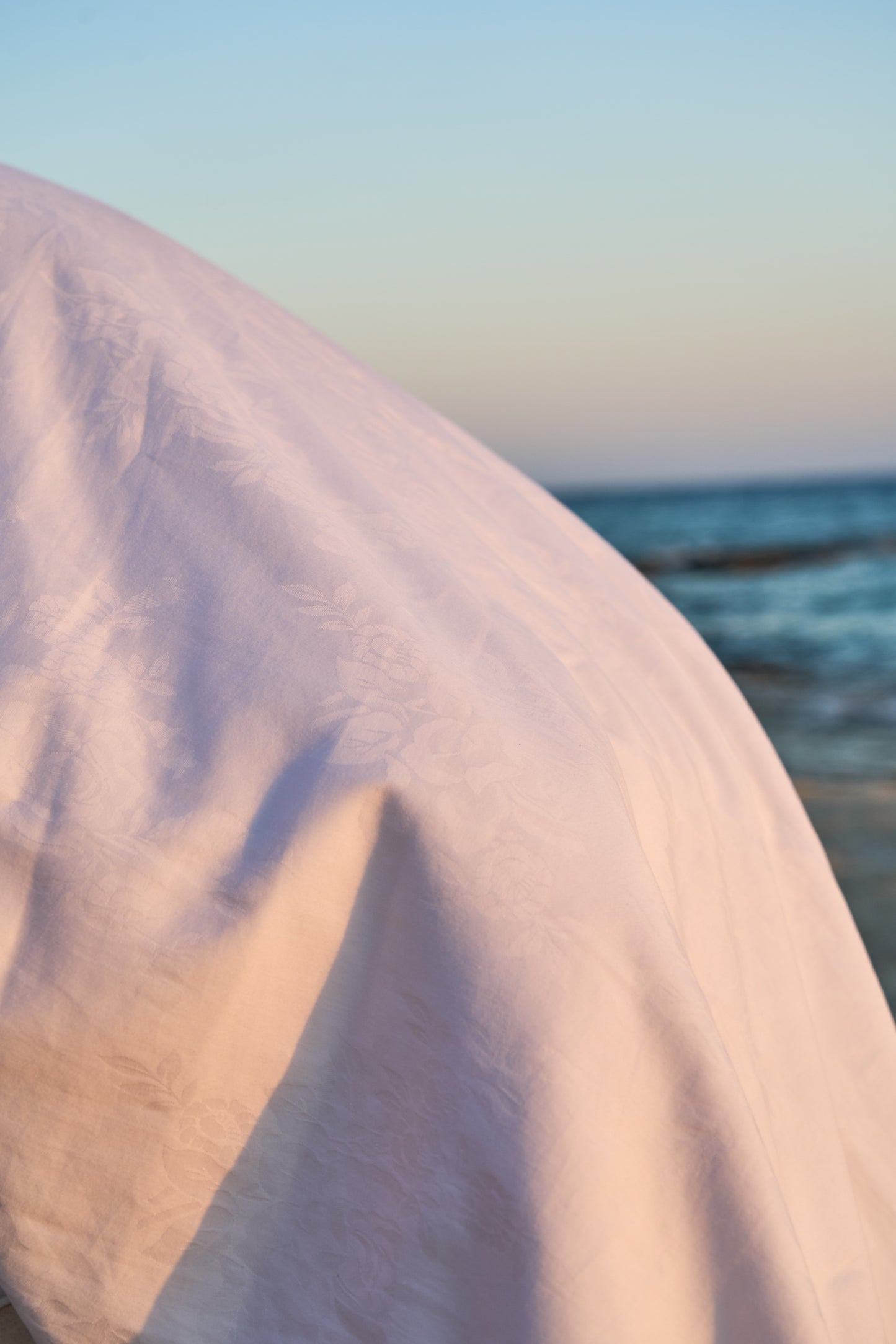 Premium Silk-Filled Duvet All-Season