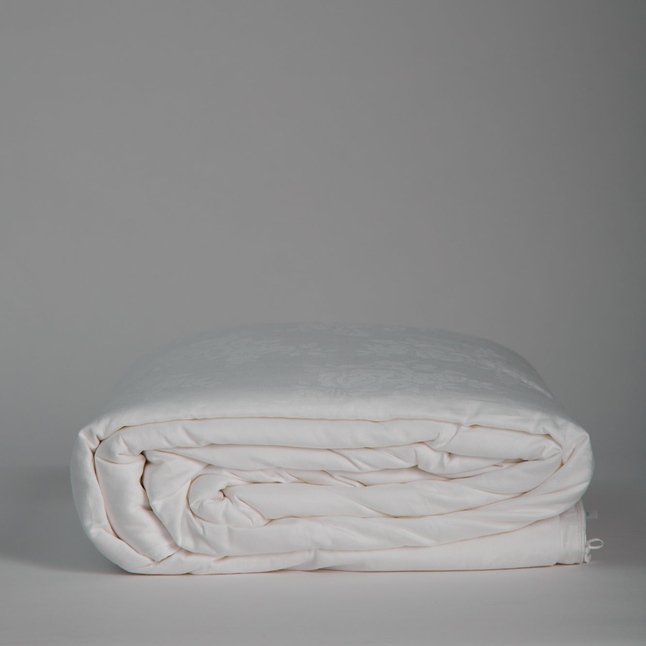 summer silk filled duvet_off white_jacquard_side
